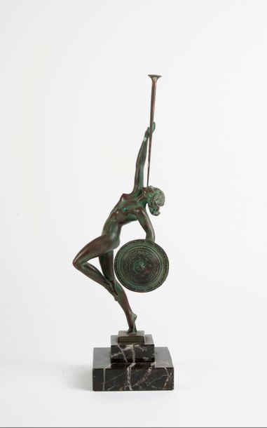 Raymonde GUERBE (1894-1995) 

Allégorie de la Renommée. 

Epreuve en bronze à patine...