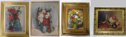 José PALMEIRO (1901/03-1984) 

Vase de fleurs rouges et blanches. 

Huile sur toile....