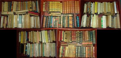 null Cinq mannettes de livres divers brochés ou reliés de littératures XIXème-XXème...