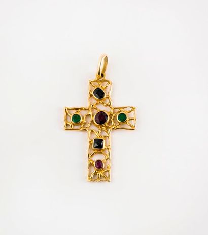 null Pendentif croix en filins d'or jaune (750) ornée de pierres de couleurs (saphirs,...