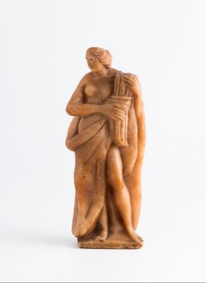 null Cérès [?] tenant une gerbe.

Sculpture en albâtre à patine miel.

XVIIème siècle.

H....