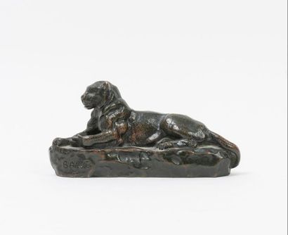 D'après Antoine Louis BARYE (1796-1875) 

Tigre couché. 

Epreuve en bronze à patine...