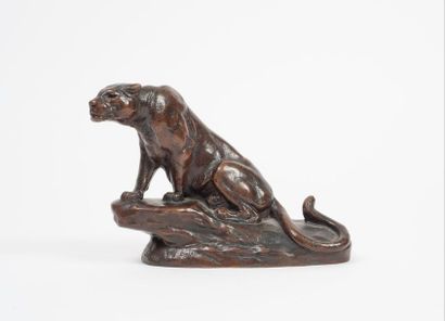 Clovis-Edmond MASSON (1838-1913) 

Lionne. 

Epreuve en bronze à patine brune. 

Signé...