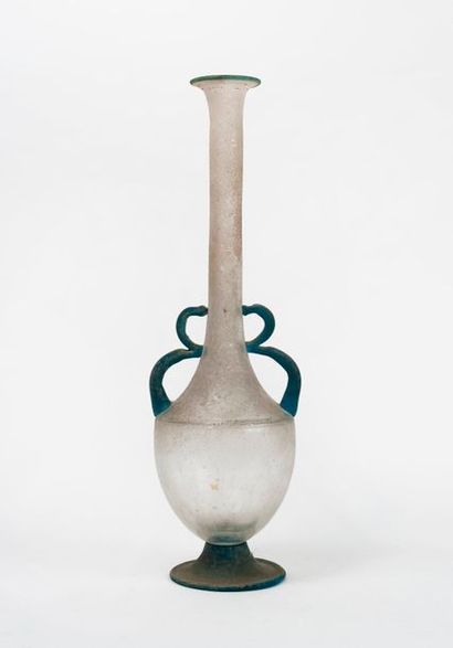 MURANO 
Important vase en verre soufflé et appliqué à chaud.
De forme balustre à...