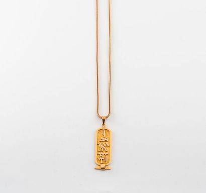 null Chaîne maille palmier et pendentif égyptien en or jaune (750).

Poids total...
