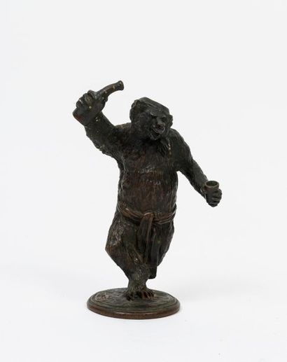 D'après Christophe FRATIN (1801-1864) 

L'ours buveur.

Épreuve en bronze à patine...
