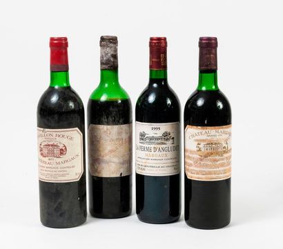 null Château Margaux 

1 bouteille de 1967.

Niveau haute épaule.

1 bouteille de...