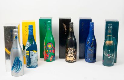 null TAITTINGER COLLECTION, lot de six bouteilles:

- Millésime 1981, décorée par...