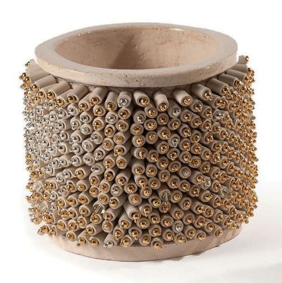 GALANTE Maurizio (né en 1963) Galerie INTERWARE
Vase cylindrique en céramique à maille...
