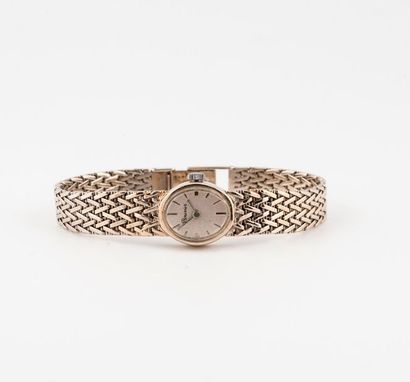 BOUVIER 

Montre bracelet de dame en or gris (750).

Boîtier ovale. 

Cadran à fond...