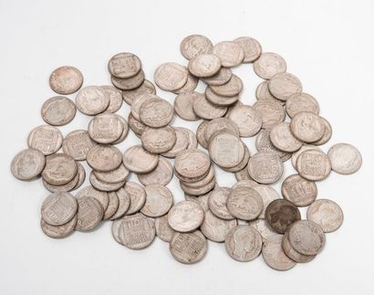 null FRANCE

Lot de 96 pièces en argent (950) 10 Francs TURIN : 

- 10 pièces 1929,

-...