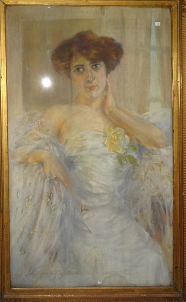 ECOLE FRANÇAISE DU DÉBUT DU XXÈME SIÈCLE 

Portrait de femme en robe du soir, à la...