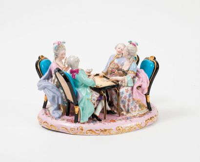 MEISSEN ou ANSBACH, début du XXème siècle 

Deux couples jouant aux cartes.

Groupe...