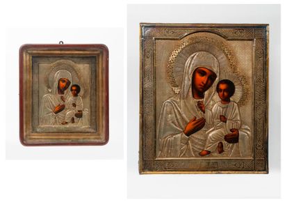 RUSSIE 

Icone de la Vierge à l'Enfant de Kazan. 

Tempera sur panneau de bois. 

Oklad...
