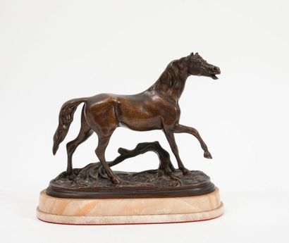 D'après Christophe FRATIN (1801-1864) 

Cheval près d'une branche.

Épreuve en bronze...