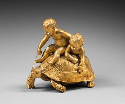 Louis-Ernest BARRIAS (1841-1905) 
Deux putti sur une tortue
Bronze à patine dorée,...