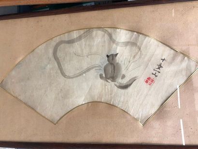 JAPON - XIXE SIÈCLE 
Two inks on paper, fan project representing a tanuki from the...