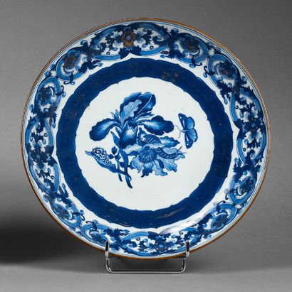 CHINE, Compagnie des Indes - Epoque QIANLONG (1736 - 1795) 
Porcelain bowl and plate...