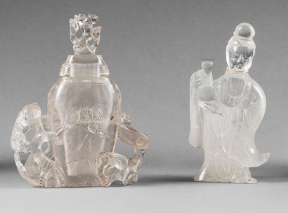 CHINE - XIXe siècle 
Covered rock crystal vase with relief carved decoration and...