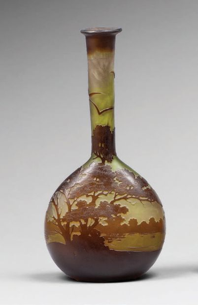 GALLÉ Émile (Établissements) 
Vase soliflore à base bulbeuse. Epreuve de tirage indus_x0002_triel...