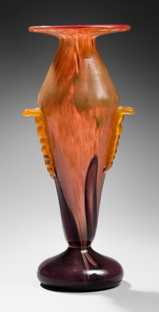 SCHNEIDER • Vase balustre sur piédouche. Épreuve de tirage indus_x0002_triel réalisée...