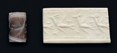 null Sumerian style cylinder seal in agate.