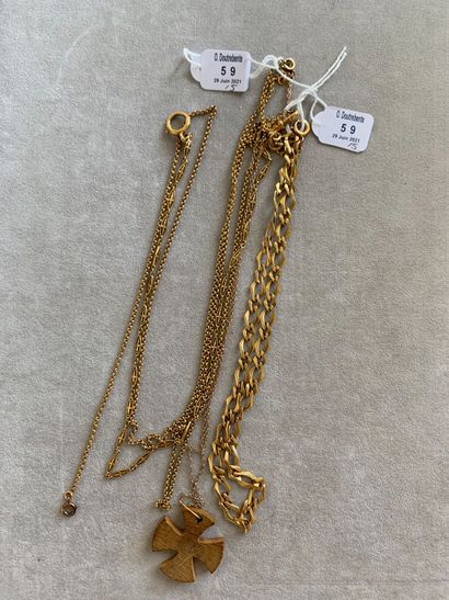 null Lot including: a chain waistcoat and two necklaces in yellow gold 750 thousandths.
Weight:...