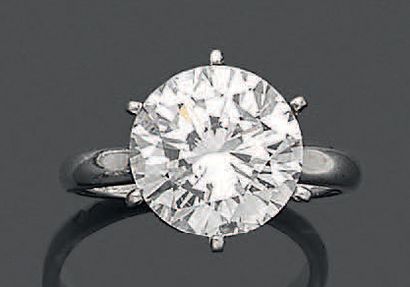 null 
Bague en platine 850 millièmes et or gris 750 millièmes ornée d'un diamant...