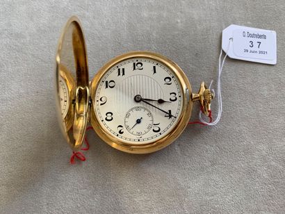 null Pocket watch in plain yellow gold 750 thousandths with pendant winding.
(Scratches)
Diameter:...