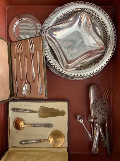 null Silver plated handle: shaped pieces, cutlery, serving pieces...