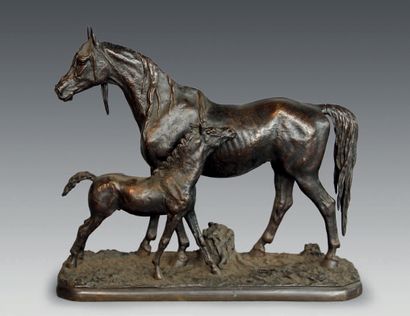 null Patinated bronze group representing a mare and her foal, signed Fratin for Christophe...