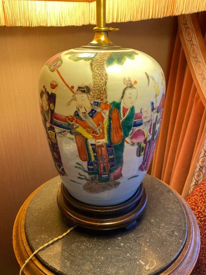 null Porcelain vase decorated with polychrome characters on a white background. China....