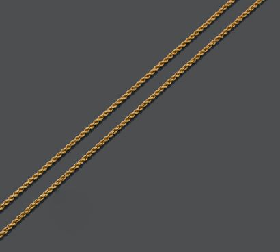 null Articulated necklace in yellow gold 750 thousandths with decoration of twists.
Length:...