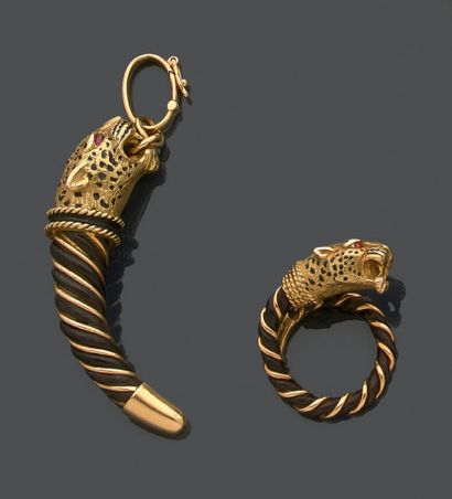 null Ring and a pendant in yellow gold 750 thousandths and composition decorated...