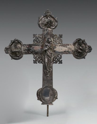 null * Processional cross in silver decorated on one side in relief of the Virgin...