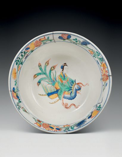 SAINT-CLOUD. Exceptional large round soft-paste porcelain bowl with polychrome decoration...