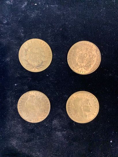 null Quatre pièces d'or de dix francs (Cérès, Laurée, deux coqs).

Poids: 12,86 ...