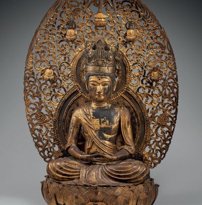 JAPON - Début Epoque EDO (1603 - 1868) Importante statue de Kannon en bois laqué...