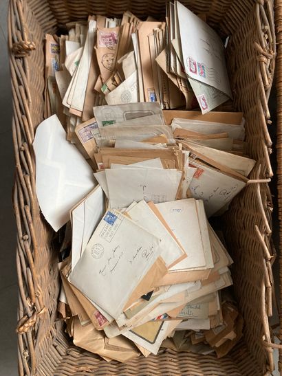 null Trois cartons : Correspondance sur enveloppes et sur cartes, périodes semi-moderne...