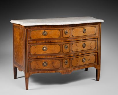 null Chest of drawers in fruitwood and amaranth opening to three drawers; grey veined...