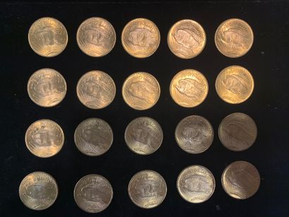 null Vingt pièces d’or de 20 dollars (1911 ; 2x1924 ; 17x1925).
Poids : 666,7 gr....