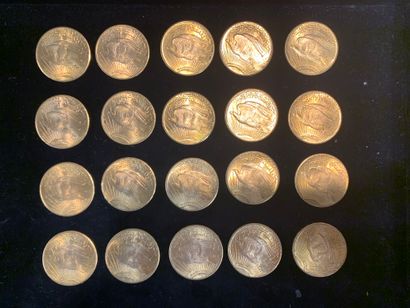 null Vingt pièces d’or de 20 dollars (1927).
Poids : 667,2 gr. 
(Usures)