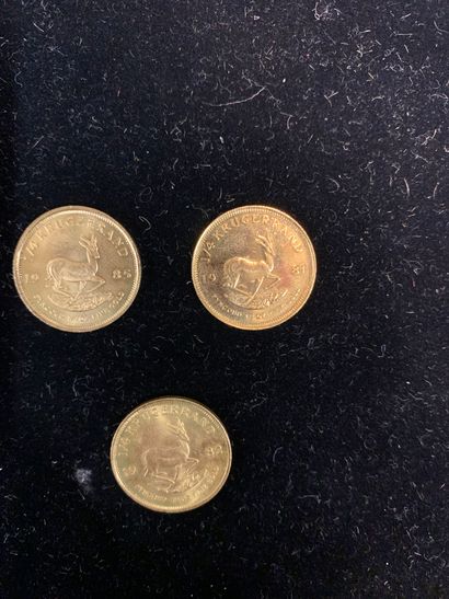 null Trois pièces d'or de quart Kruggerand Afrique du Sud
(1981; 1982; 1985)
Poids:...