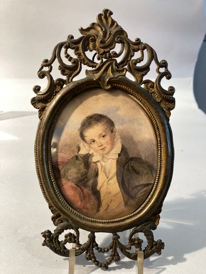 ECOLE FRANCAISE ROMANTIQUE. Première Moitié du XIXe siècle Portrait de jeune garçon...