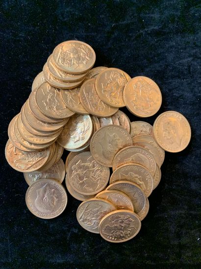 null Cinquante pièces d'or de souverains (Georges V)
Poids: 399.09 gr
(Usures)