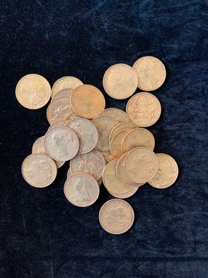 null Trente et une pièces d'or de souverains ( Georges V, Victoria )
Poids: 246.55...