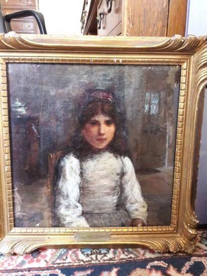 Léon BELLEMONT (1866 - 1961) Jeune fille à la coiffe rouge
Huile sur toile
33 x 33...