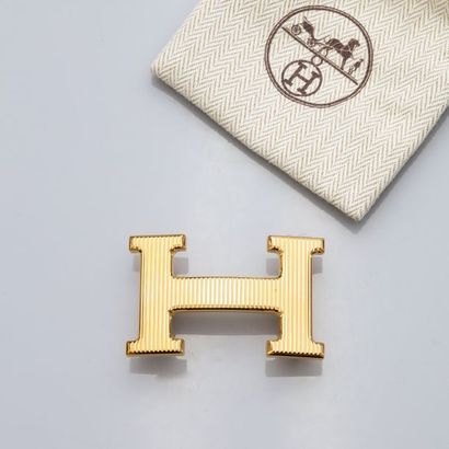 HERMES HERMES, boucle de ceinture Calandre dorée. Signée et numérotée. Pour ceinture...