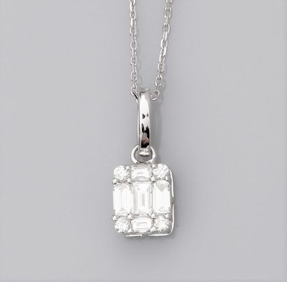   Fine chain in 585°/00 (14K) white gold, chain link and pendant in 585°/00 (14K)...