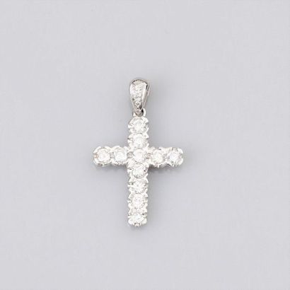 null Petite croix pendentif en or gris 750°/00 (18K), sertie de diamants taille brillant...